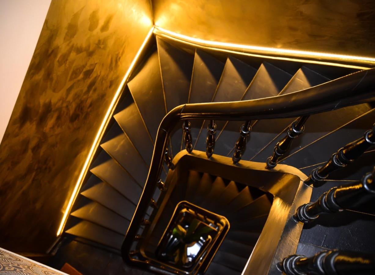 Sleep Inn - Black And Gold Loft Antwerp Cityview Екстер'єр фото