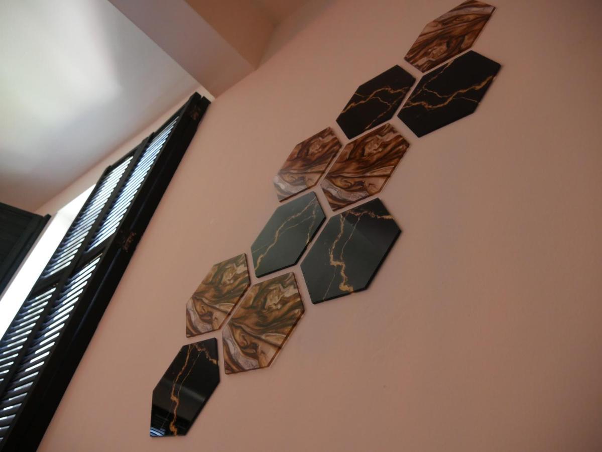 Sleep Inn - Black And Gold Loft Antwerp Cityview Екстер'єр фото